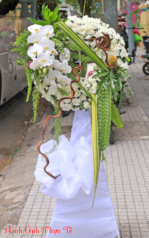 Hoa Tang Lễ tại Dĩ An